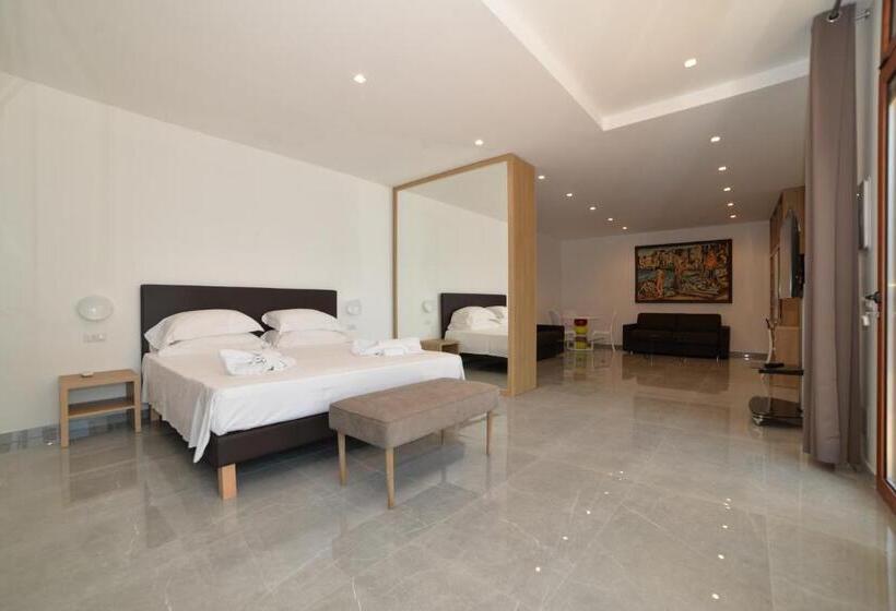 Люкс Вид на Море, Blue Bay