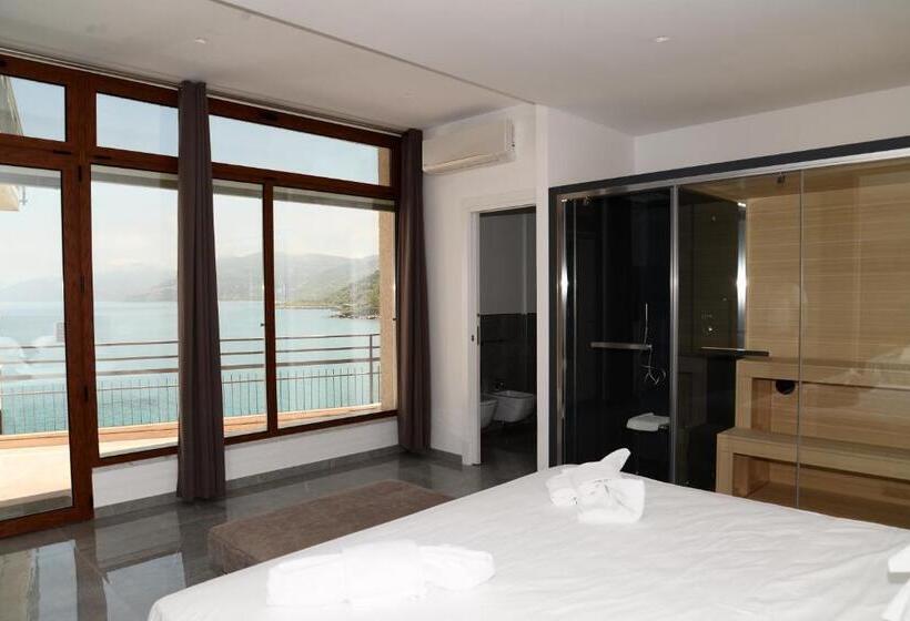 Люкс Вид на Море, Blue Bay