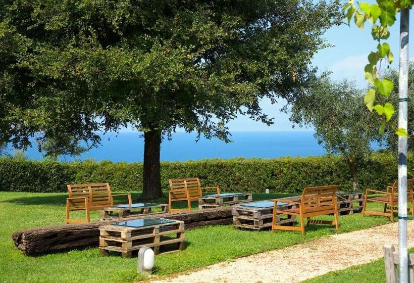 インサイドのスタンダードスタジオ, Casale Del Mare