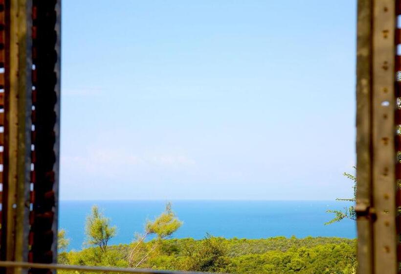 テラスつきの2ベッドルームアパートメント, Casale Del Mare