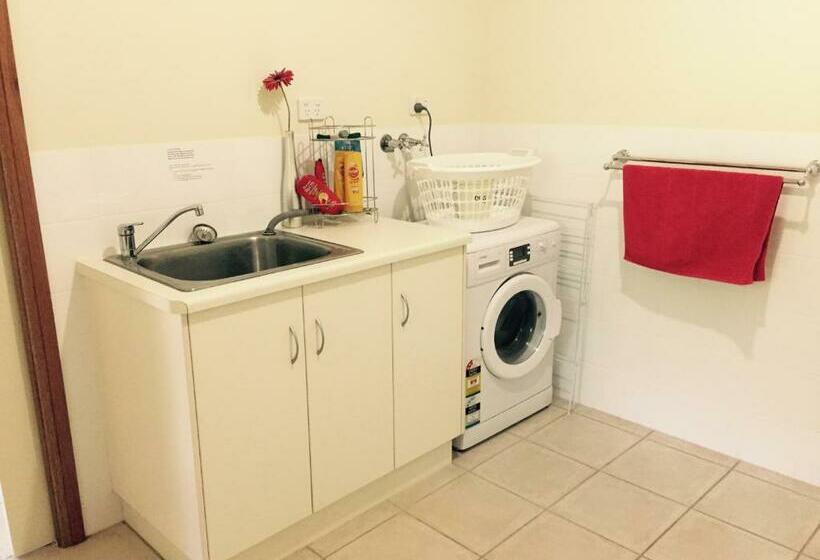 1间卧室的房子, Clarevale Cottage B&b