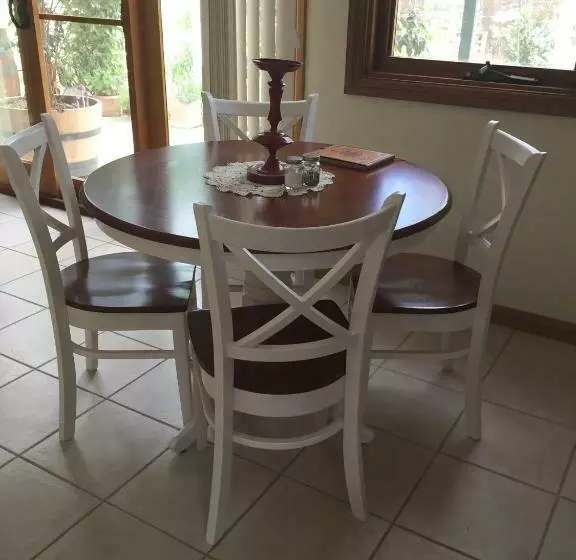 １ベッドルームハウス, Clarevale Cottage B&b