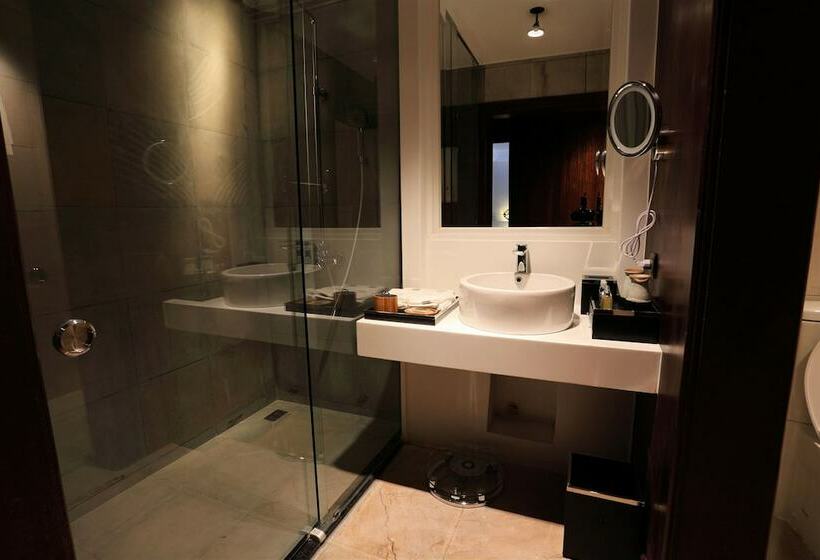 חדר בסיסי, Arunreas