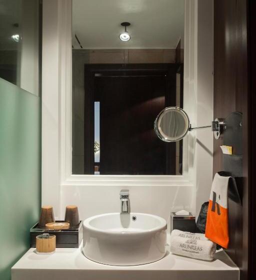 חדר בסיסי, Arunreas