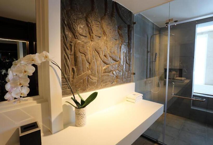 מיטת קינג בסוויטה, Arunreas