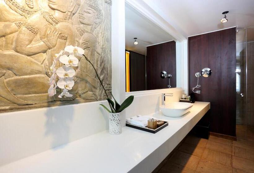 מיטת קינג בסוויטה, Arunreas