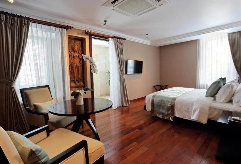 מיטת קינג בסוויטה, Arunreas