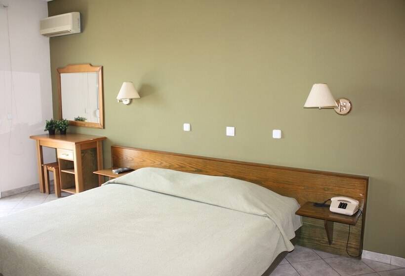 스탠다드 룸, Cariatis