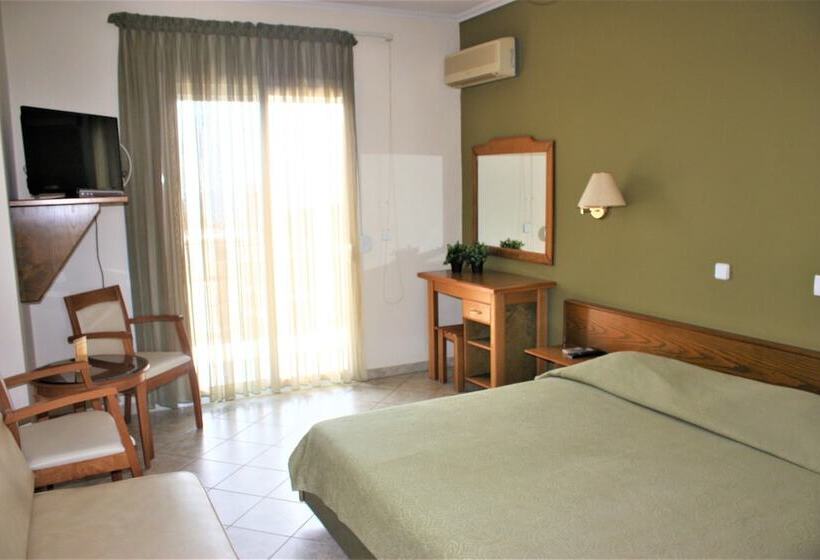 스탠다드 룸, Cariatis