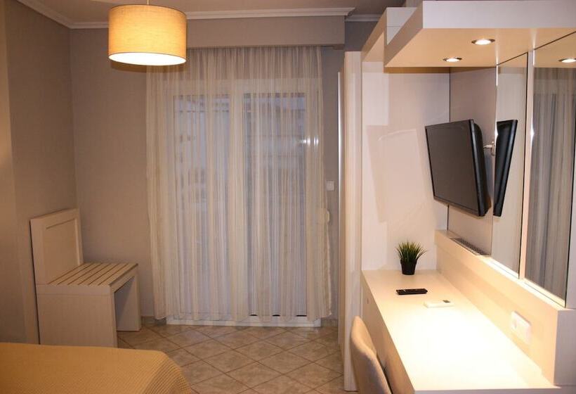 수피리어 룸, Cariatis