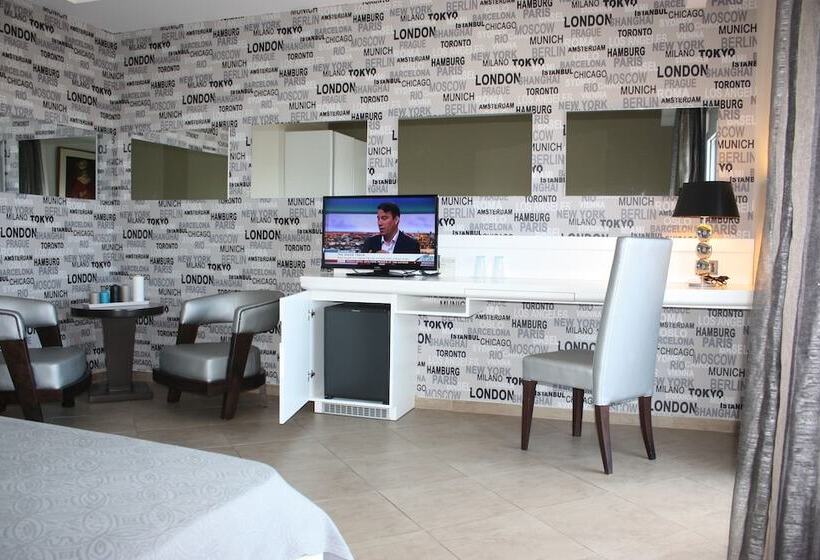 디럭스 룸, Cariatis