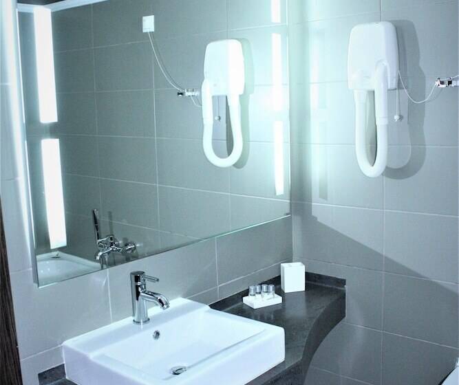 스탠다드 자쿠지 룸, Cariatis