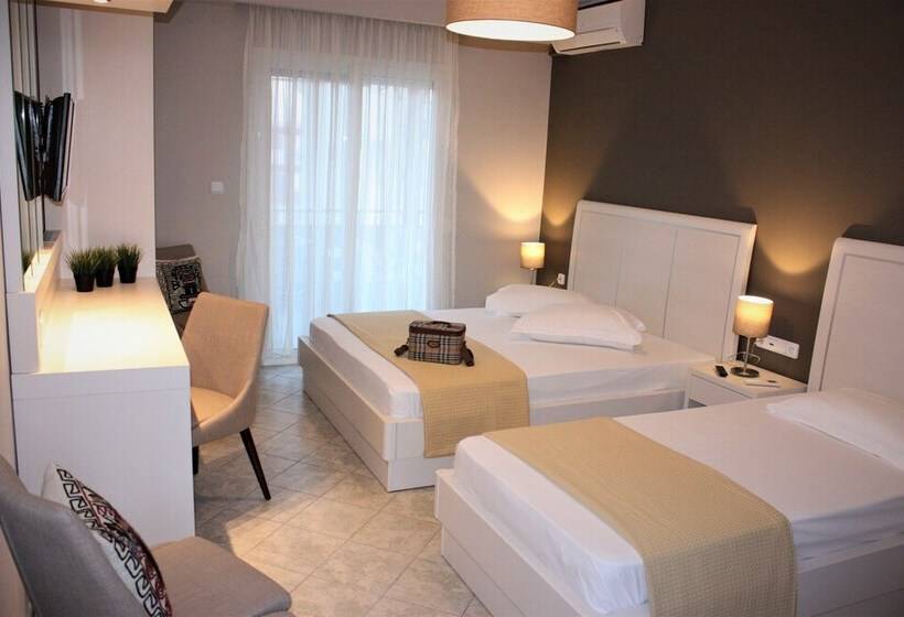 수피리어 트리플 룸, Cariatis