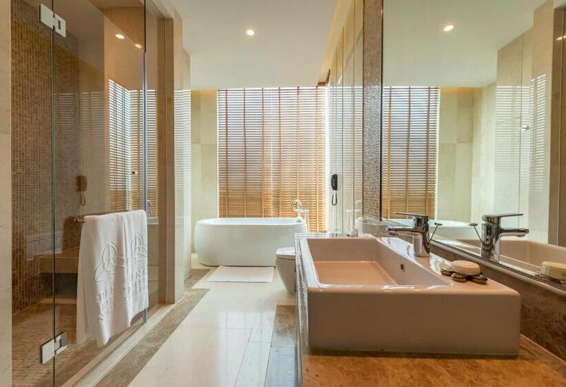 バルコニー付きジュニアスイート, Garden City