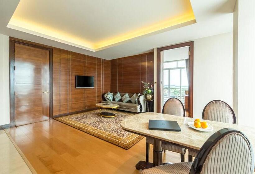 バルコニー付きジュニアスイート, Garden City