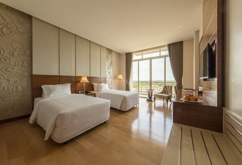 デラックスルーム, Garden City