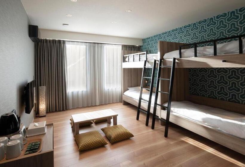 4인용 스탠다드 룸, Kotohira Park