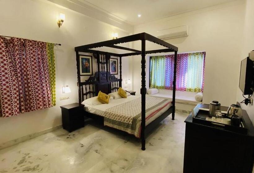 Quarto Deluxe, Kotra Haveli A Boutique Hotel By Lake Pichola