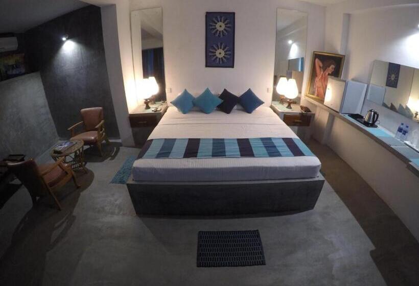 Номер Deluxe Вид на Бассейн, Sunray