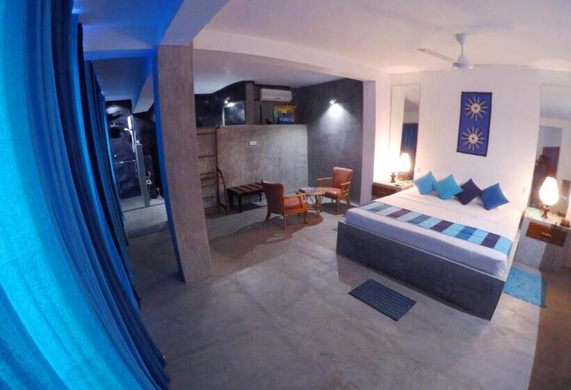 Номер Deluxe Вид на Бассейн, Sunray