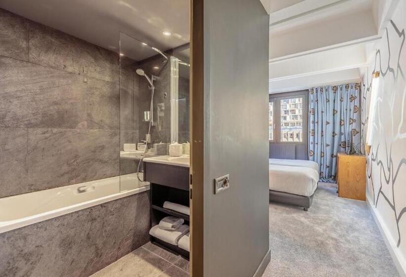 جناح, Totem, Friendly Hotel & Spa