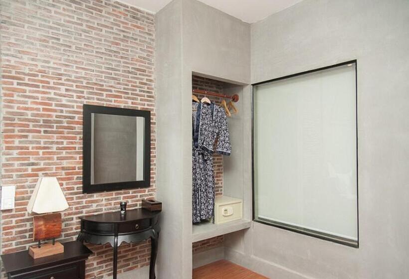 Номер Deluxe с Балконом, Vacation Boutique