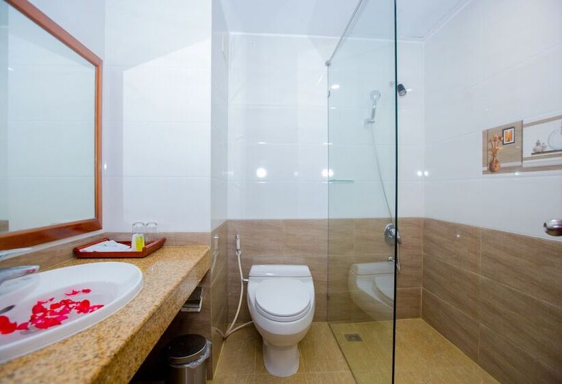 اتاق سوپریور با چشمانداز باغ, Vung Tau Intourco Resort