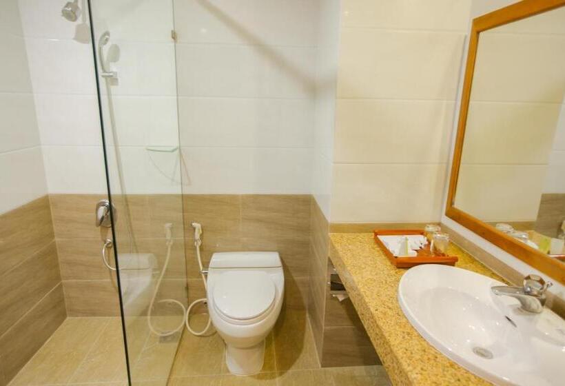 اتاق سوپریور با چشم‌انداز باغ, Vung Tau Intourco Resort