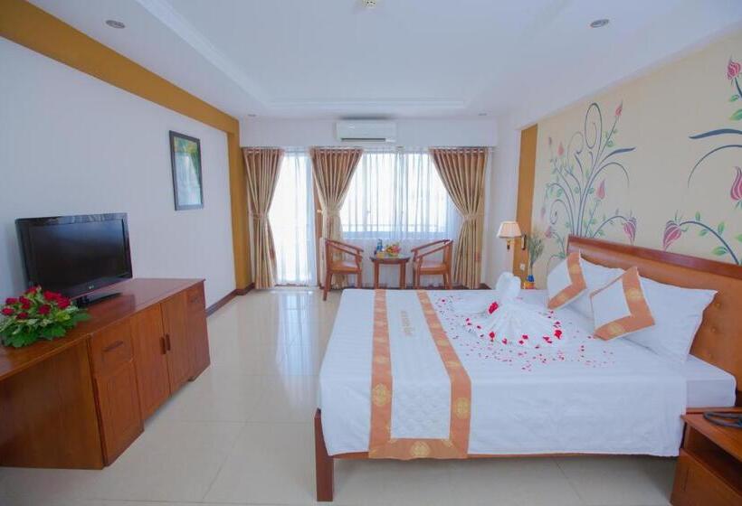 اتاق لوکس با چشمانداز دریا, Vung Tau Intourco Resort