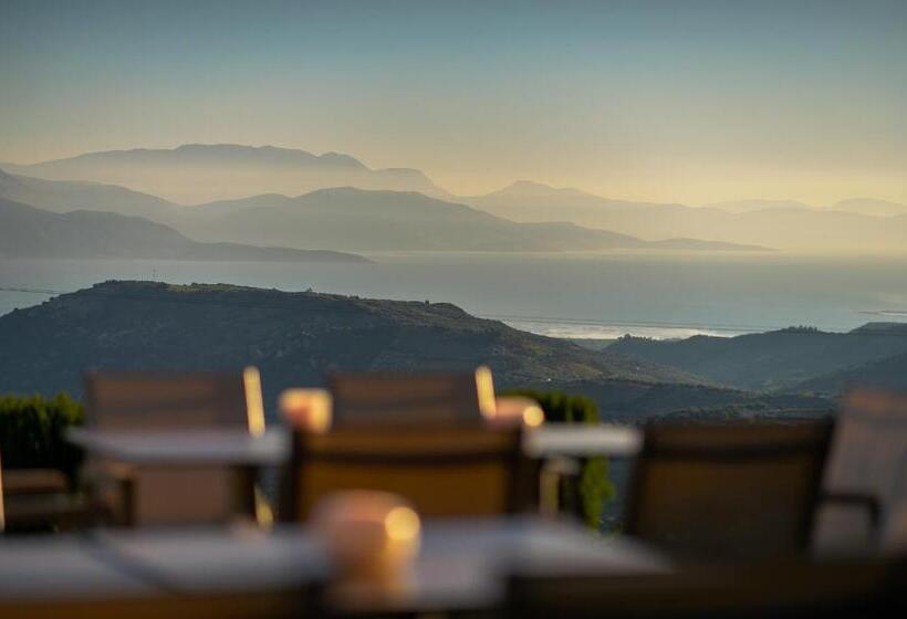 סוויטה, Gerofotis Traditional Guesthouse Est 1892   Close To Aigio, Akoli, Selianitika