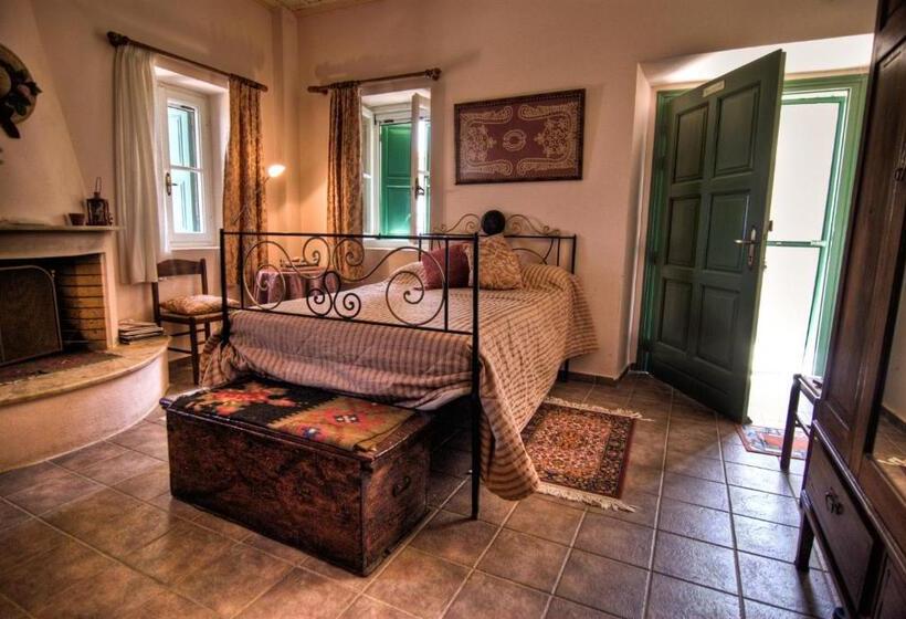 Номер Стандарт, Gerofotis Traditional Guesthouse Est 1892   Close To Aigio, Akoli, Selianitika