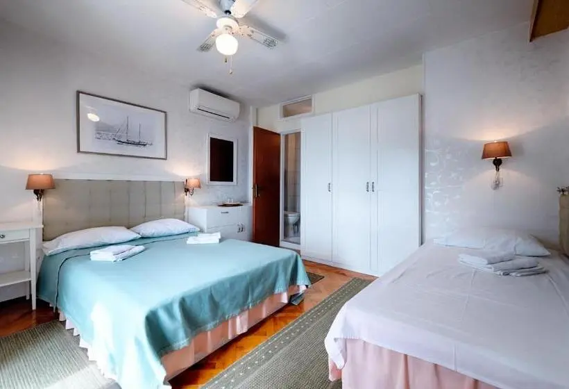 Triple Room Sea View, Apartments And Rooms By The Sea Komiza, Vis   2431