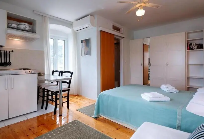 海の見えるスタンダードスタジオ, Apartments And Rooms By The Sea Komiza, Vis   2431
