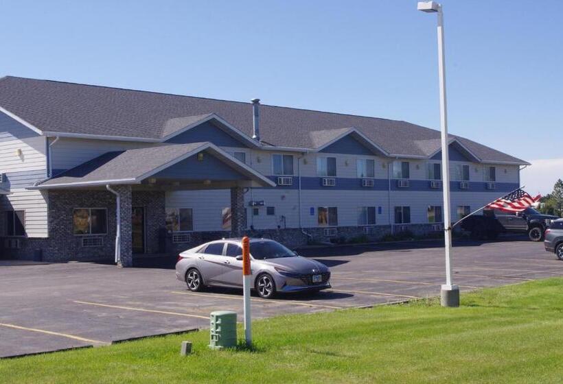 Студия Deluxe, Selby Motel