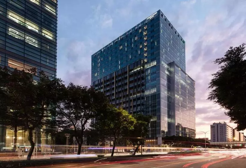 اتاق لوکس با تخت بزرگ, Courtyard By Marriott Taipei Downtown