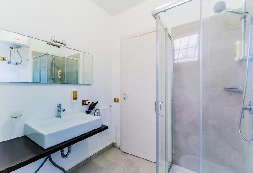 庭の見えるジュニアスイート, Calasetta Residence