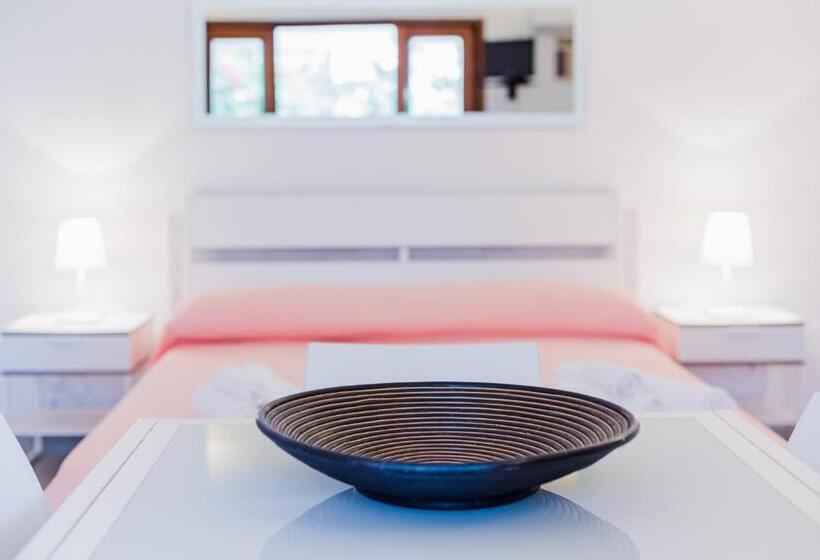 小型套房, Calasetta Residence