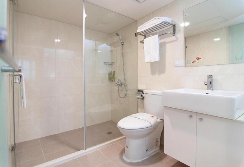 اتاق استاندارد, Clownfish Resort