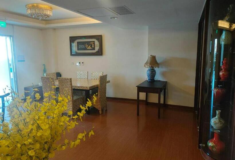 سوئیت 2 خوابه, Clownfish Resort