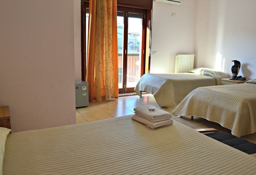 4인용 스탠다드 룸, Acquaplanet