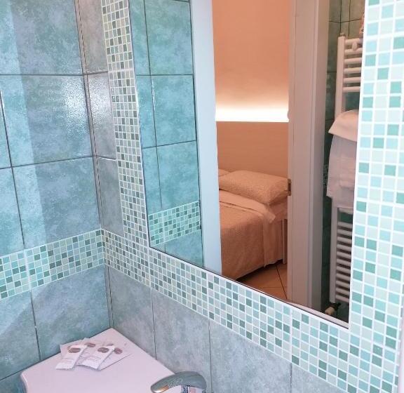 Standardeinzelzimmer, Aurea