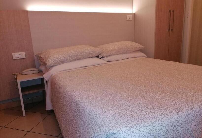 Standardeinzelzimmer, Aurea