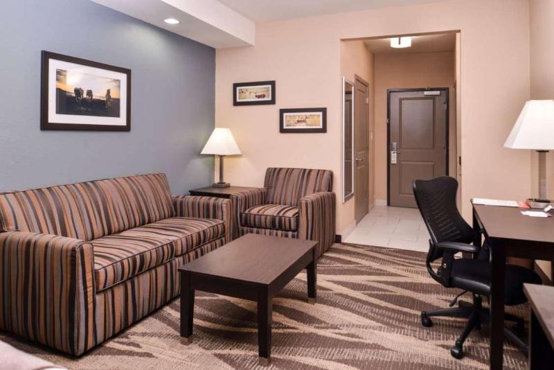 キングサイズベッドのスイートルーム, Best Western Plus Lake Jackson Inn & Suites