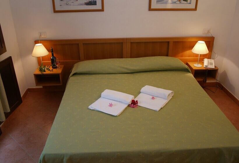 غرفة قياسية, Club Esse Gallura