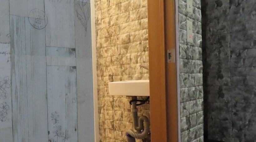 דירת חדר אקונומי, Sophiearth Apartment