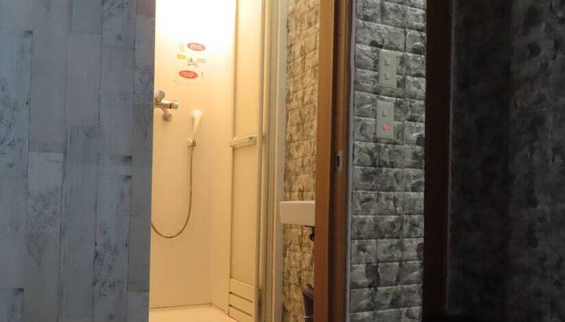 דירת חדר אקונומי, Sophiearth Apartment