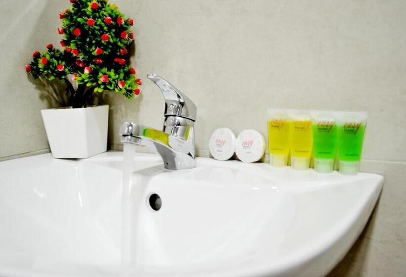 اتاق لوکس با تخت دو نفره بزرگ, Easy Hotel Kl Sentral