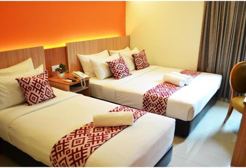 اتاق لوکس سه تخته, Easy Hotel Kl Sentral