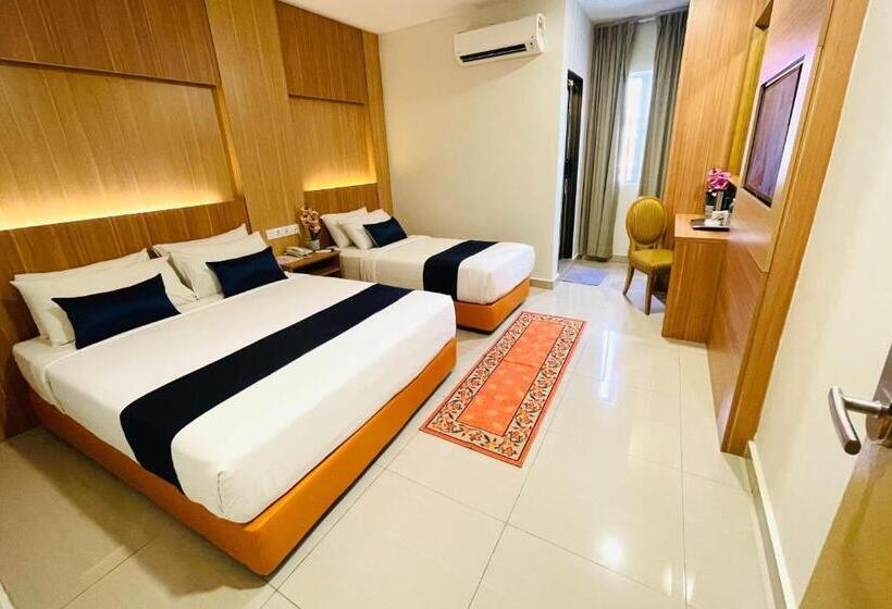 اتاق لوکس سه تخته, Easy Hotel Kl Sentral