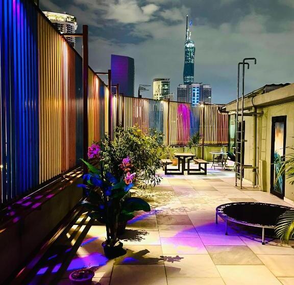 اتاق لوکس سه تخته, Easy Hotel Kl Sentral